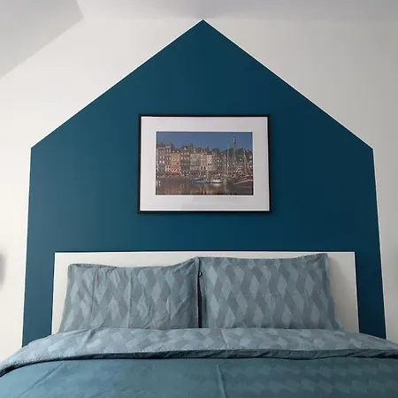 Sur Les Hauteurs D'honfleur -